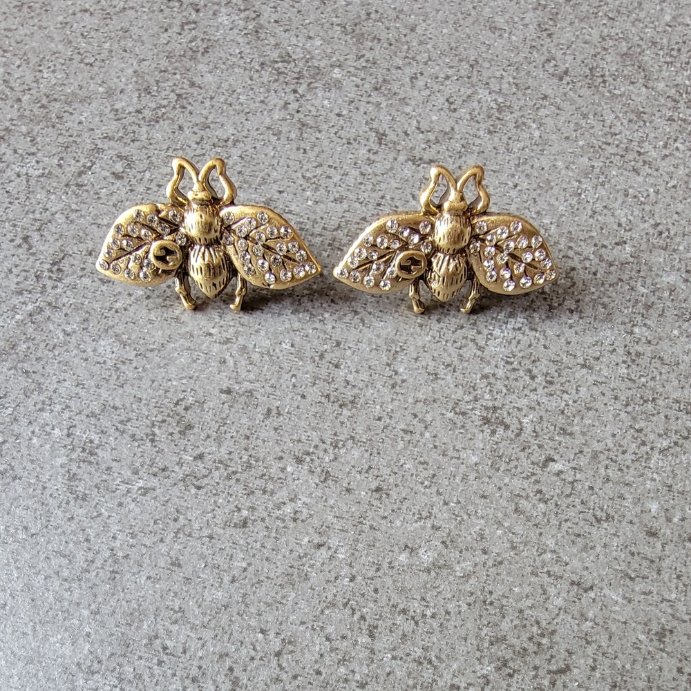 New lucky gold bee  earrings